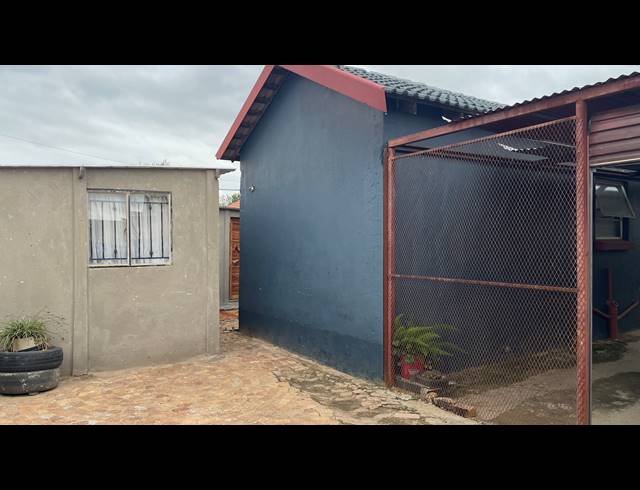 3 BEDROOM HOUSE FOR SALE IN PAYNEVILLE
